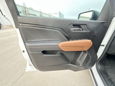 2024 GMC Canyon 4WD AT4