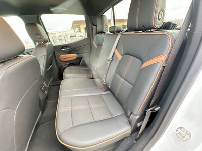 2024 GMC Canyon 4WD AT4