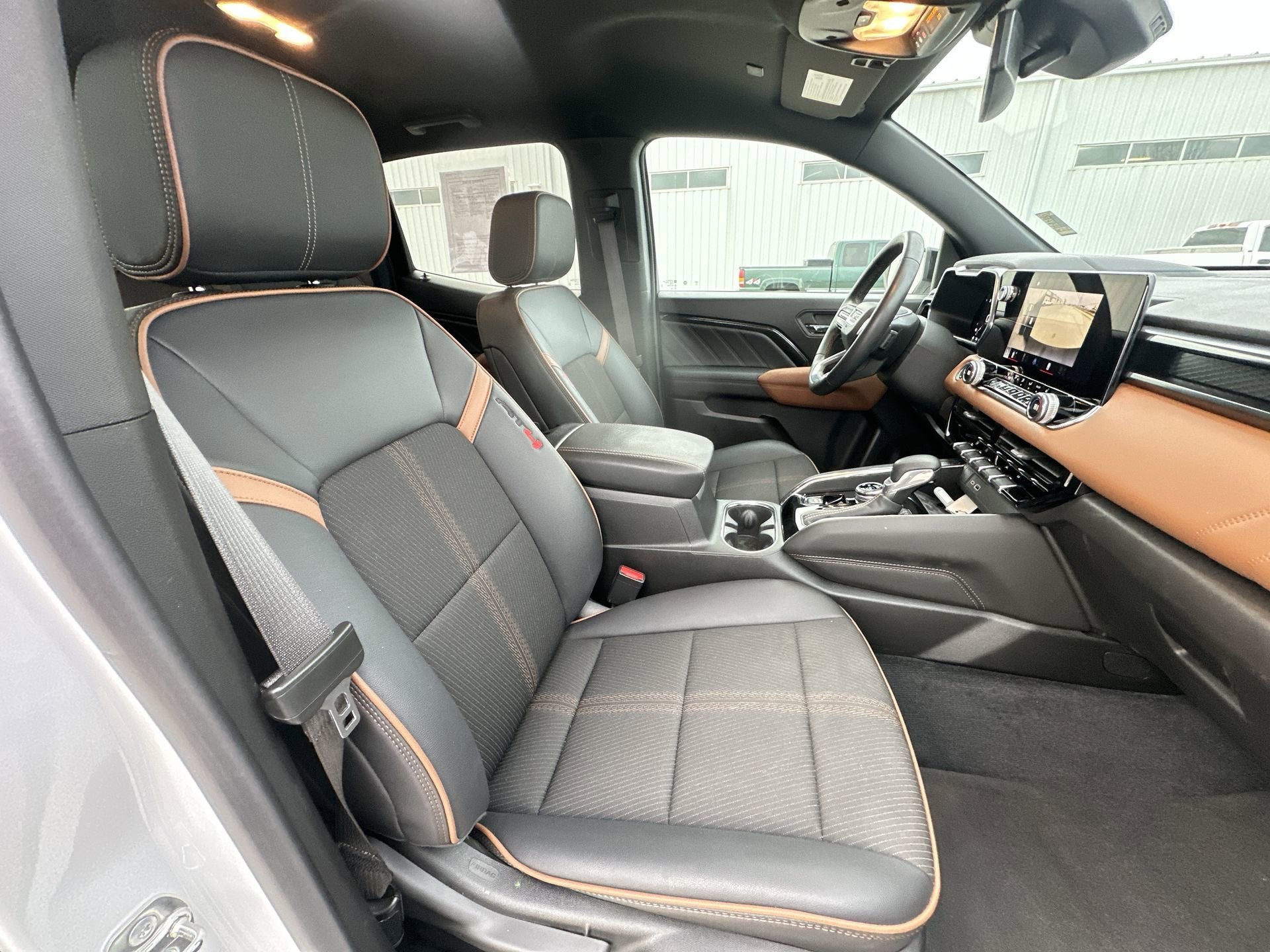 2024 GMC Canyon 4WD AT4