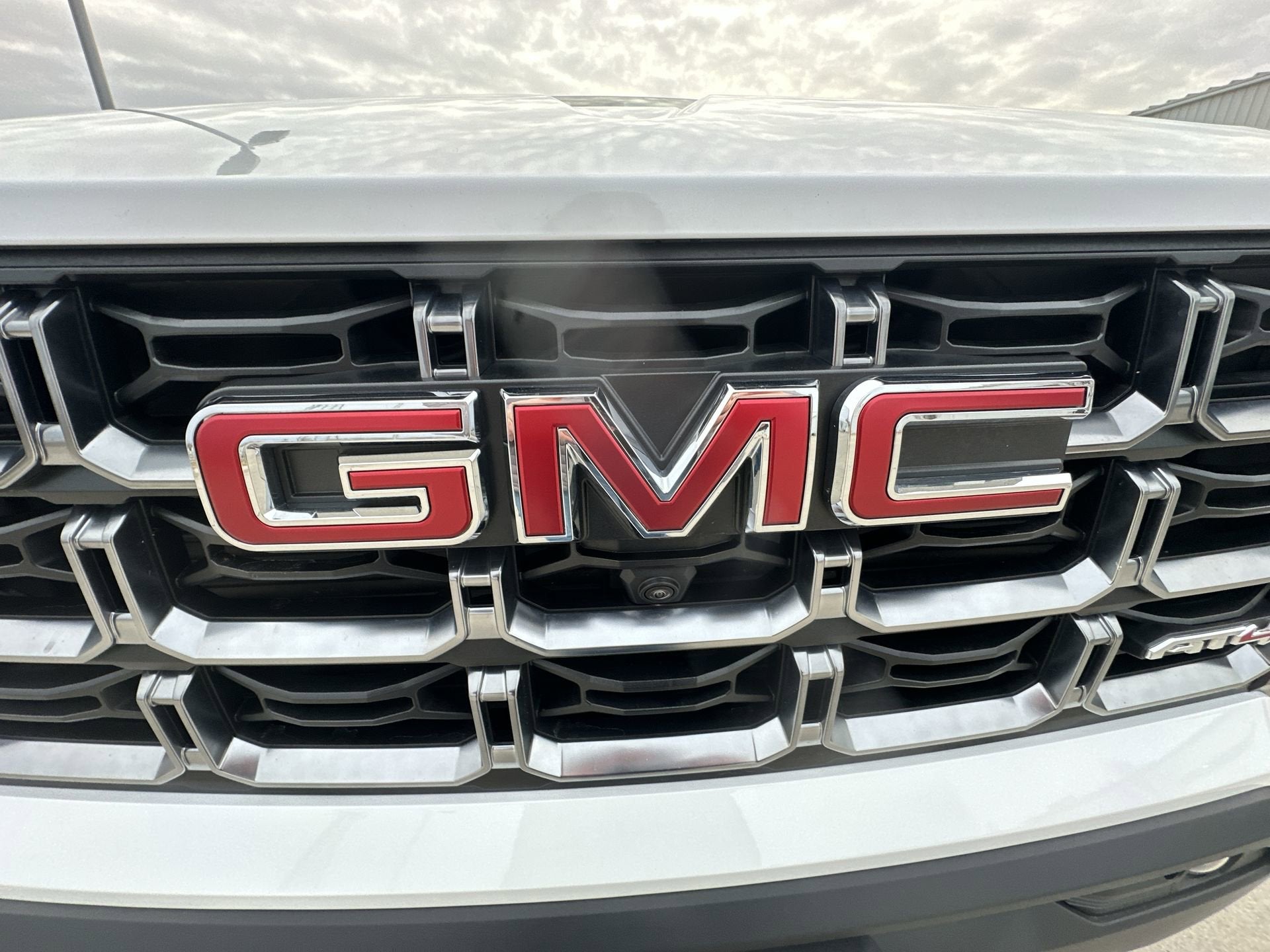2024 GMC Canyon 4WD AT4
