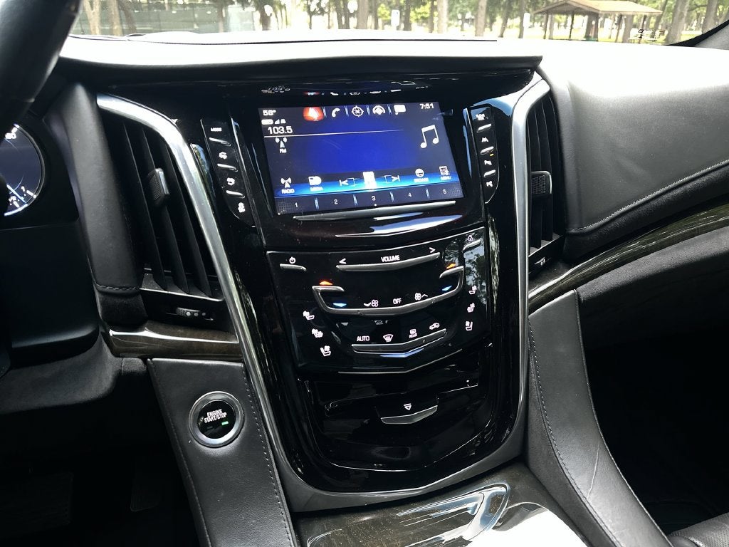 2019 Cadillac Escalade Platinum Edition