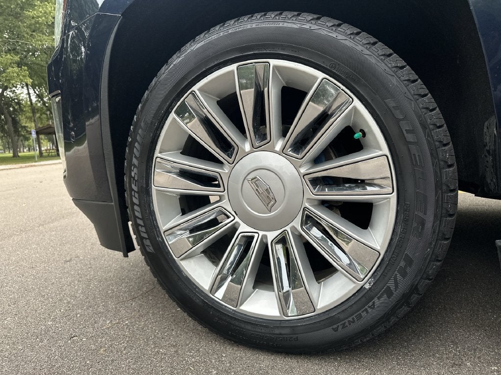 2019 Cadillac Escalade Platinum Edition