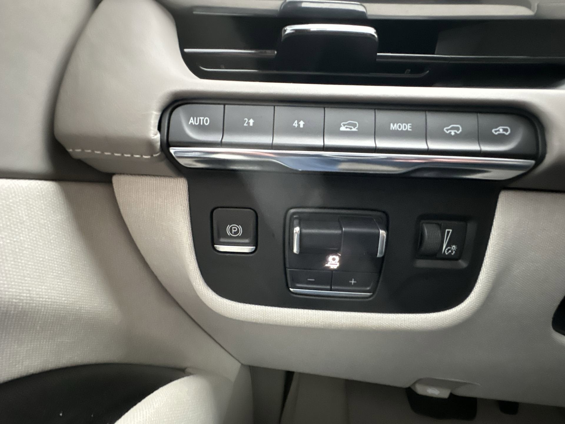 2021 Cadillac Escalade ESV Premium Luxury Platinum
