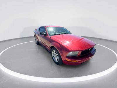 2005 Ford Mustang Deluxe
