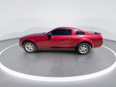 2005 Ford Mustang Deluxe
