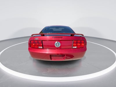 2005 Ford Mustang Deluxe