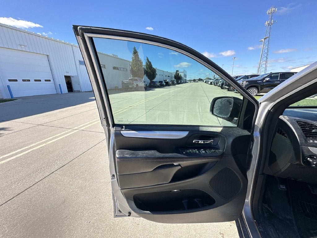 2017 Dodge Grand Caravan GT