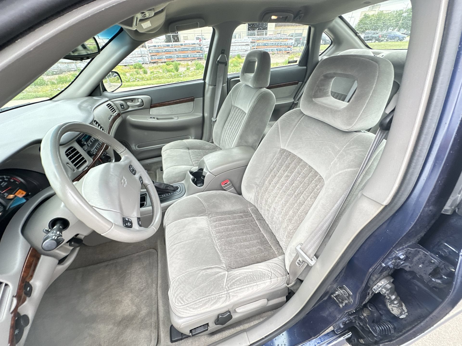 2000 Chevrolet Impala LS