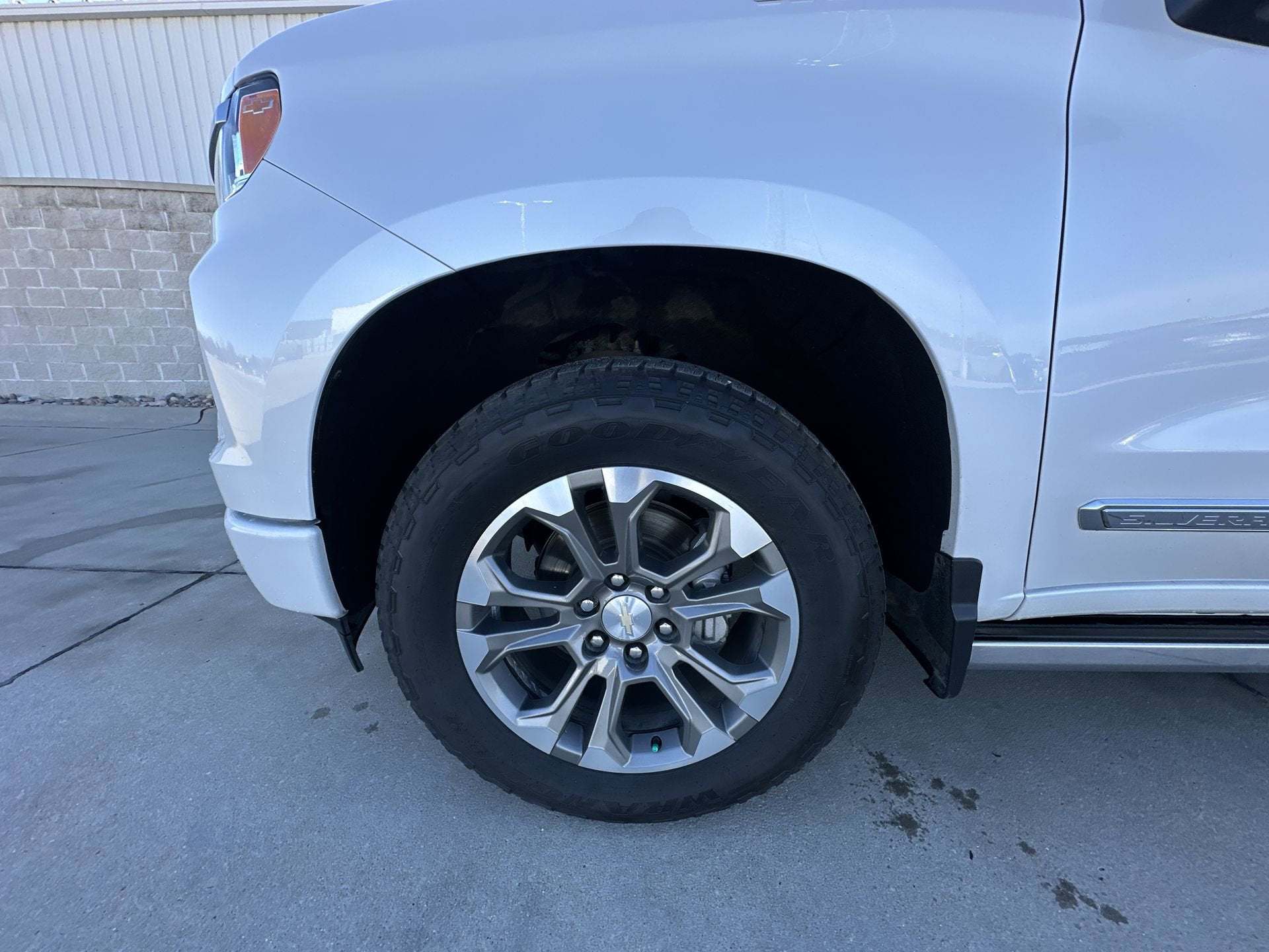 2023 Chevrolet Silverado 1500 High Country