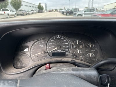 2002 Chevrolet Avalanche 1500 Base 130 WB