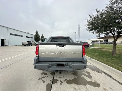 2002 Chevrolet Avalanche 1500 Base 130 WB