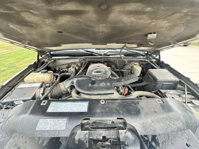 2002 Chevrolet Avalanche 1500 Base 130 WB