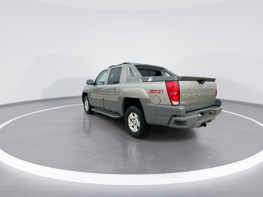 2002 Chevrolet Avalanche 1500 Base 130 WB