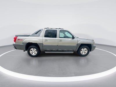 2002 Chevrolet Avalanche 1500 Base 130 WB
