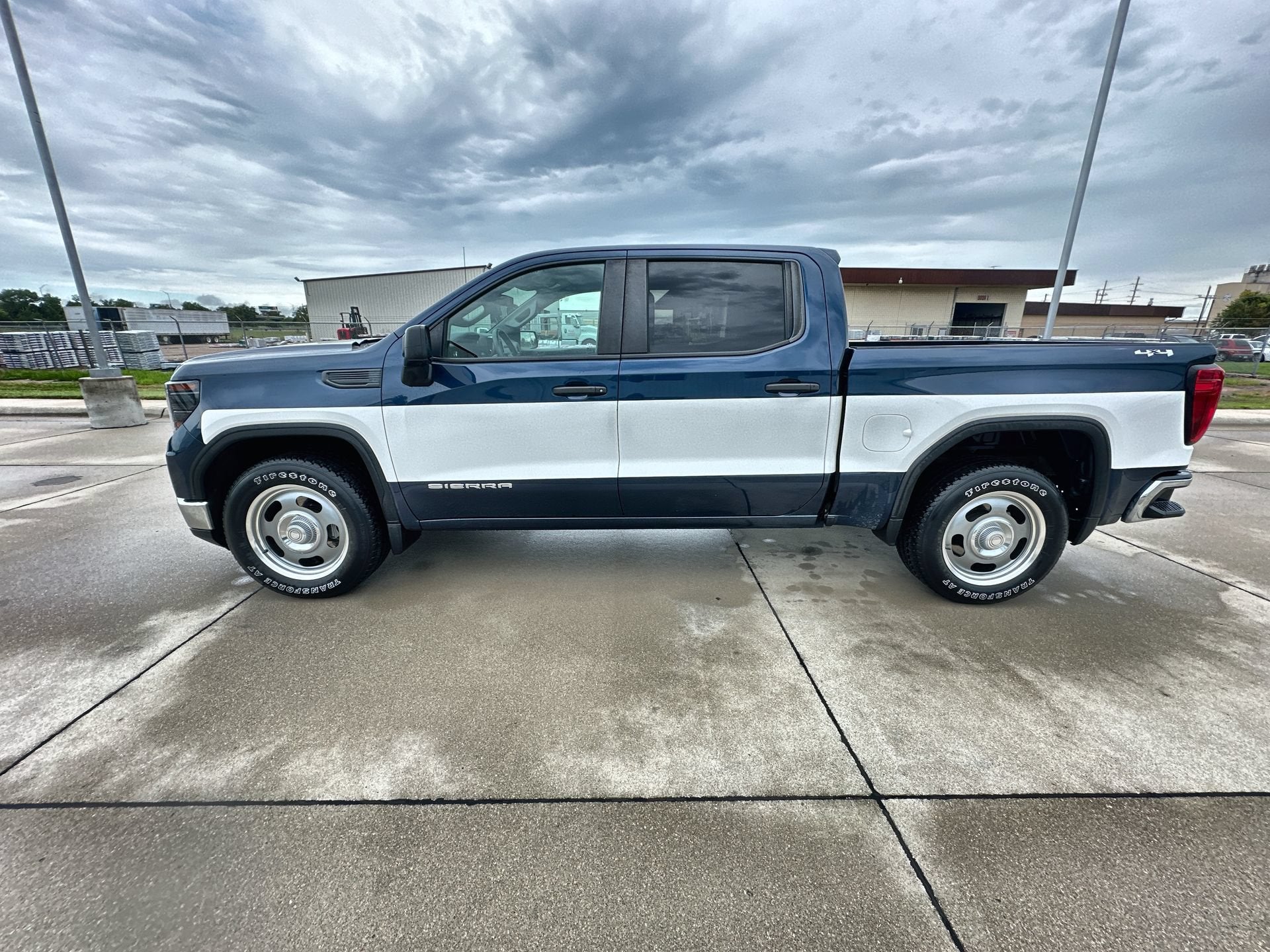 2023 GMC Sierra 1500 Pro