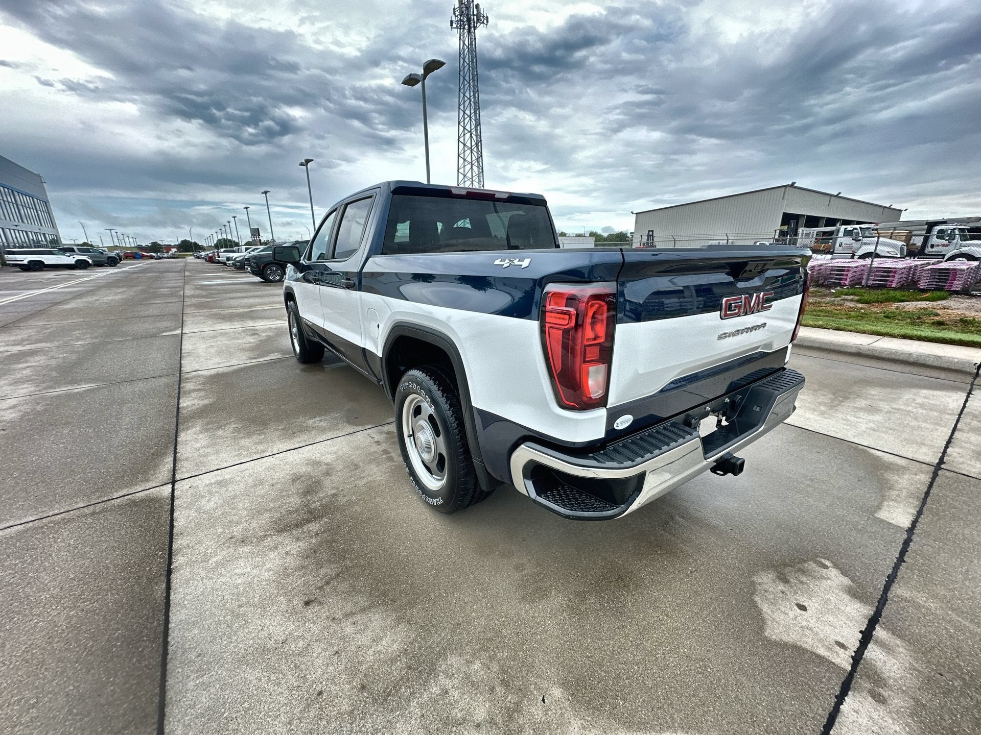 2023 GMC Sierra 1500 Pro