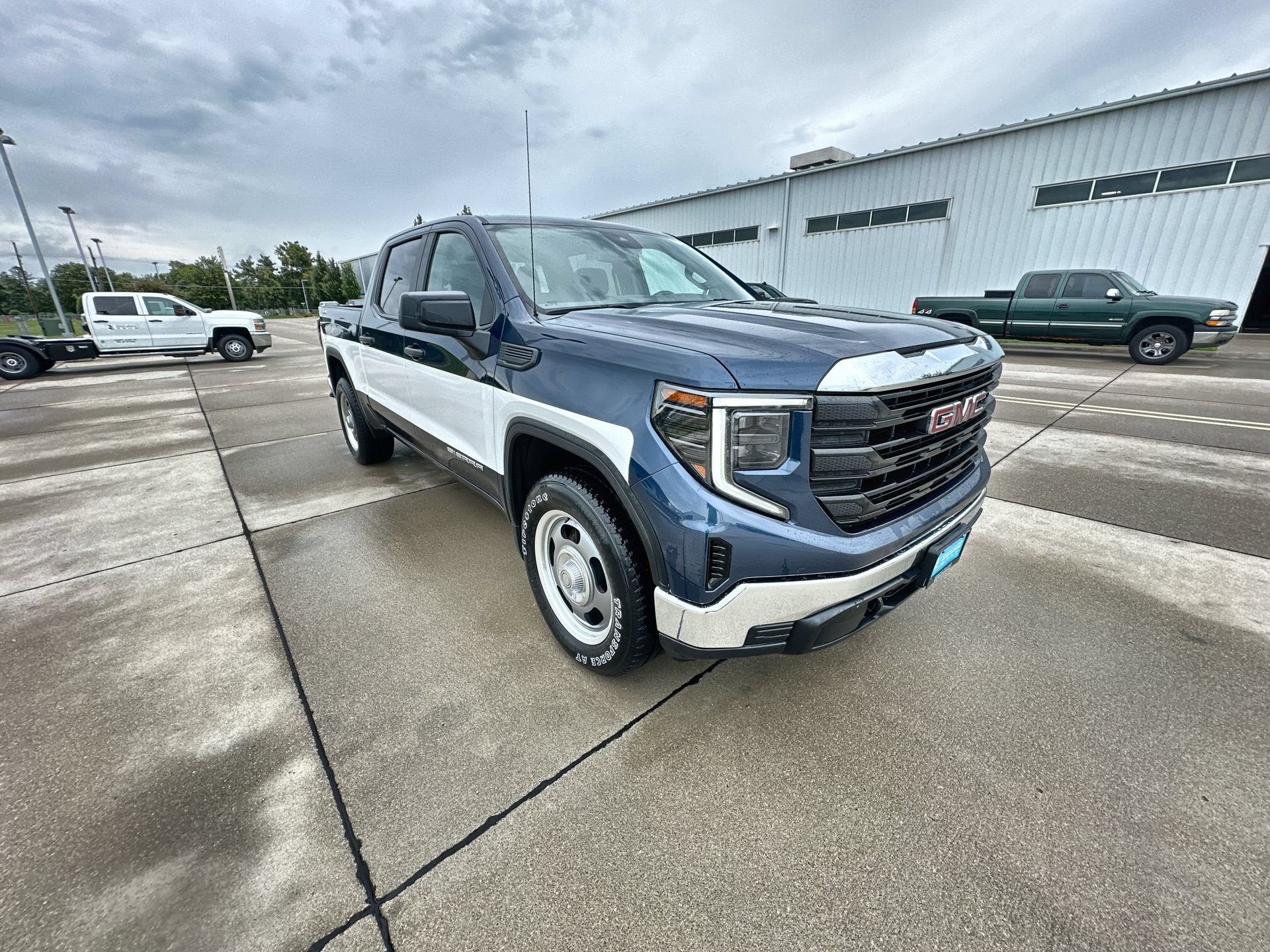 2023 GMC Sierra 1500 Pro