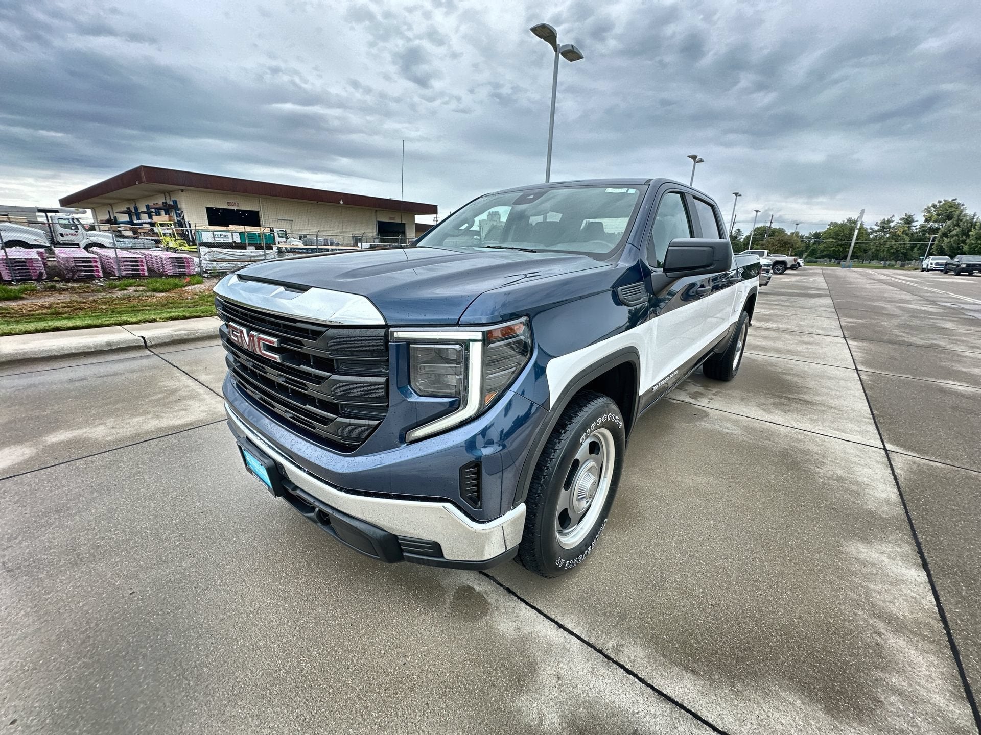 2023 GMC Sierra 1500 Pro