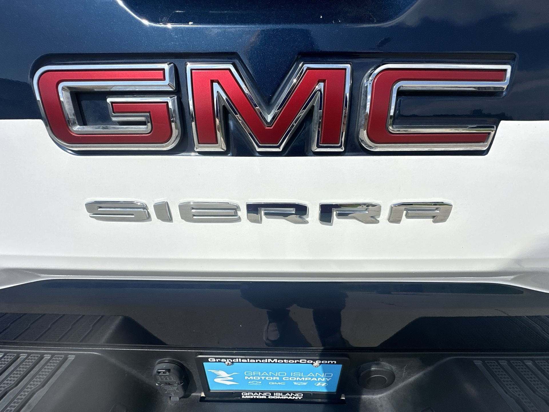 2023 GMC Sierra 1500 Pro