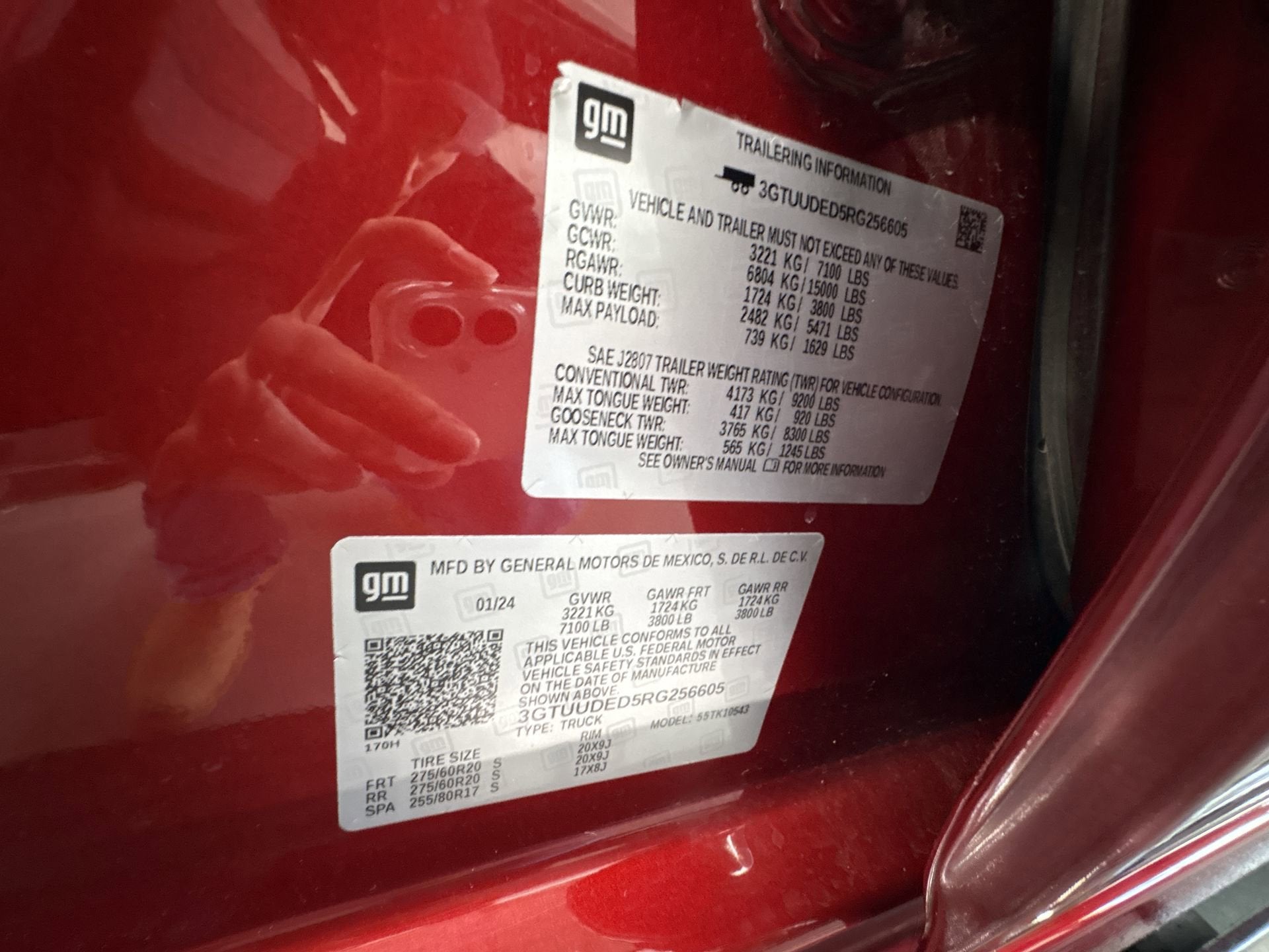 2024 GMC Sierra 1500 SLT