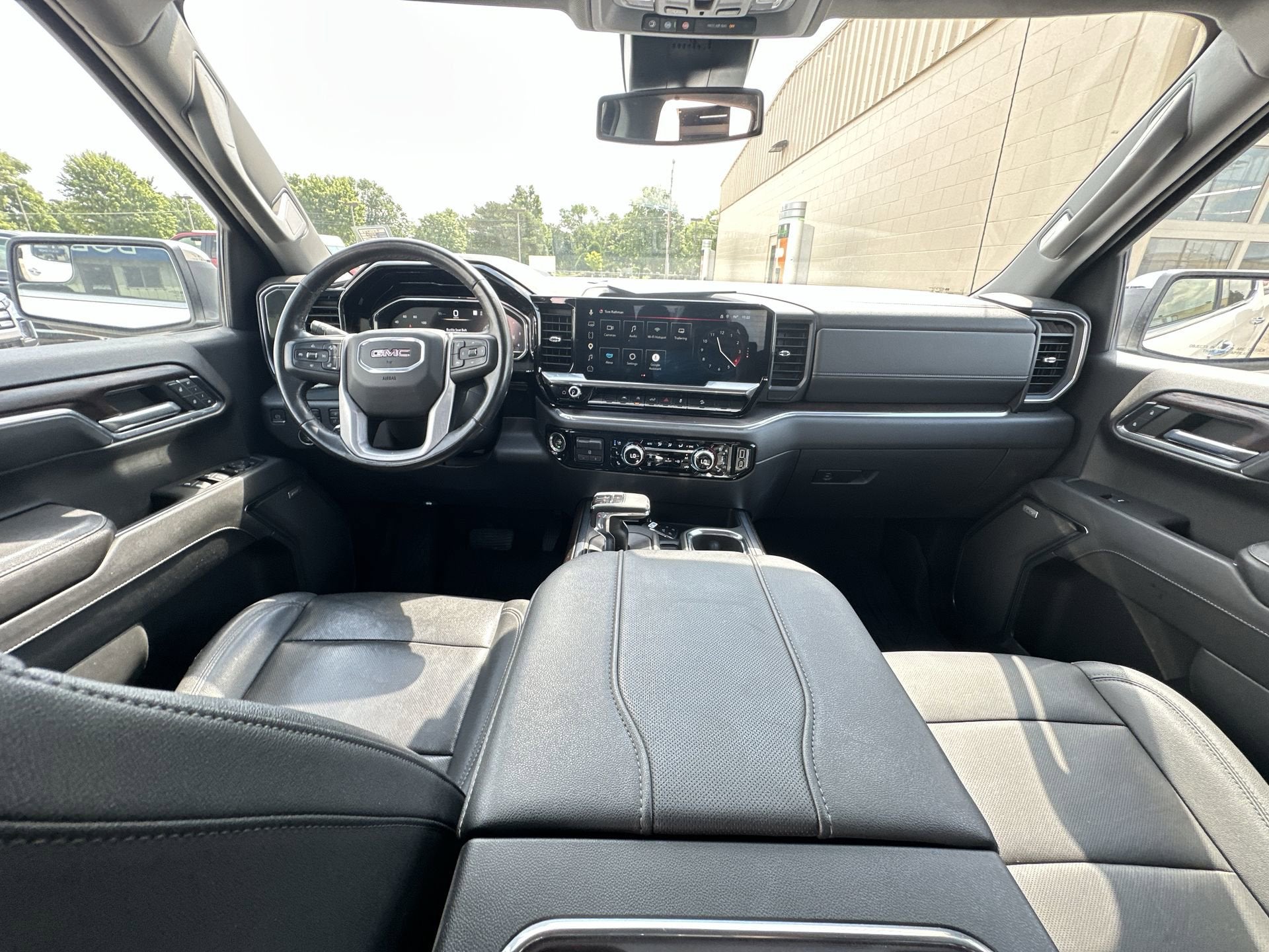 2023 GMC Sierra 1500 SLT