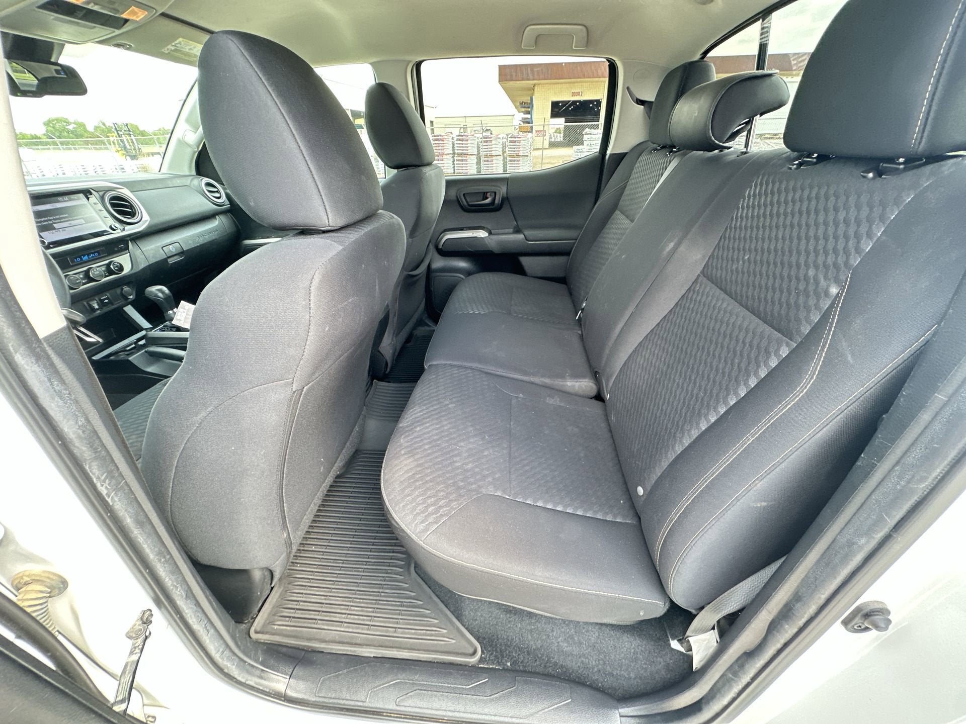2022 Toyota Tacoma 4WD SR5