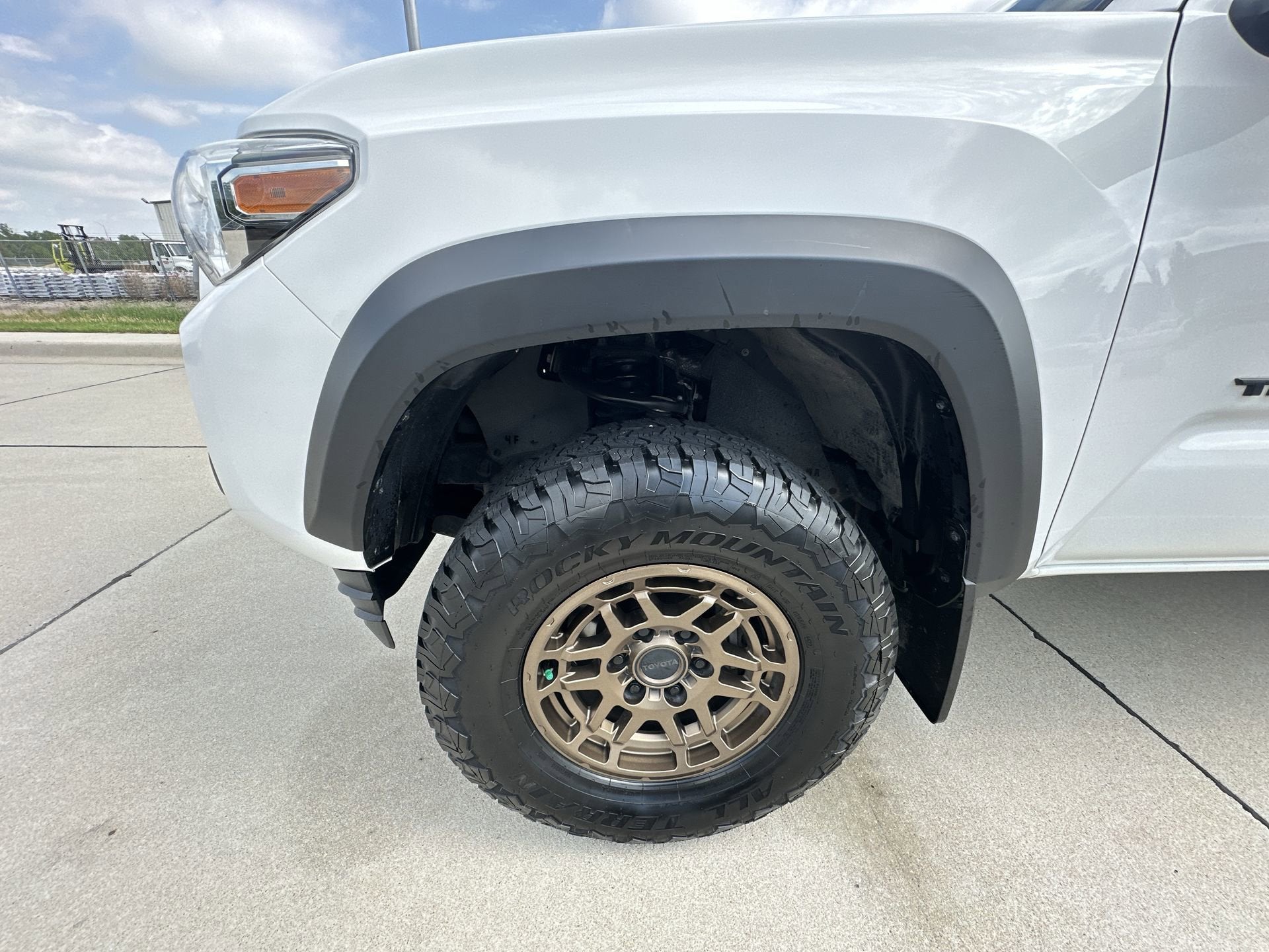 2022 Toyota Tacoma 4WD SR5