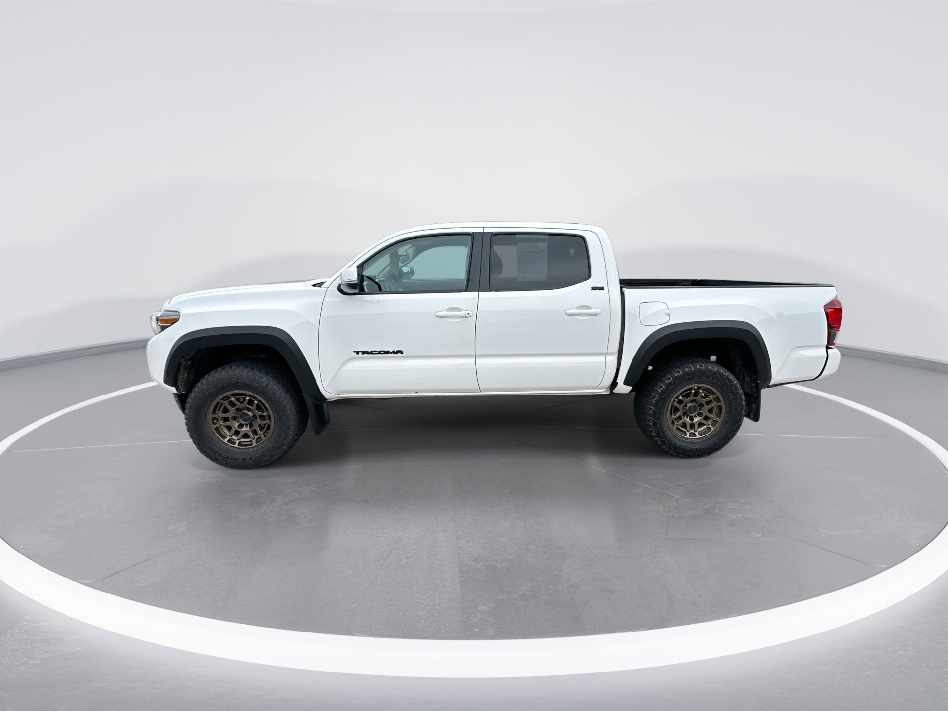 2022 Toyota Tacoma 4WD SR5