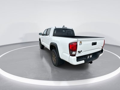 2022 Toyota Tacoma 4WD SR5