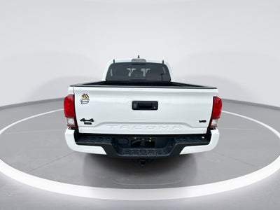 2022 Toyota Tacoma 4WD SR5