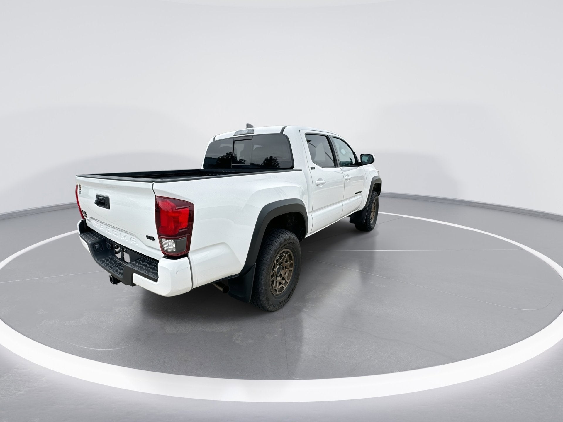 2022 Toyota Tacoma 4WD SR5