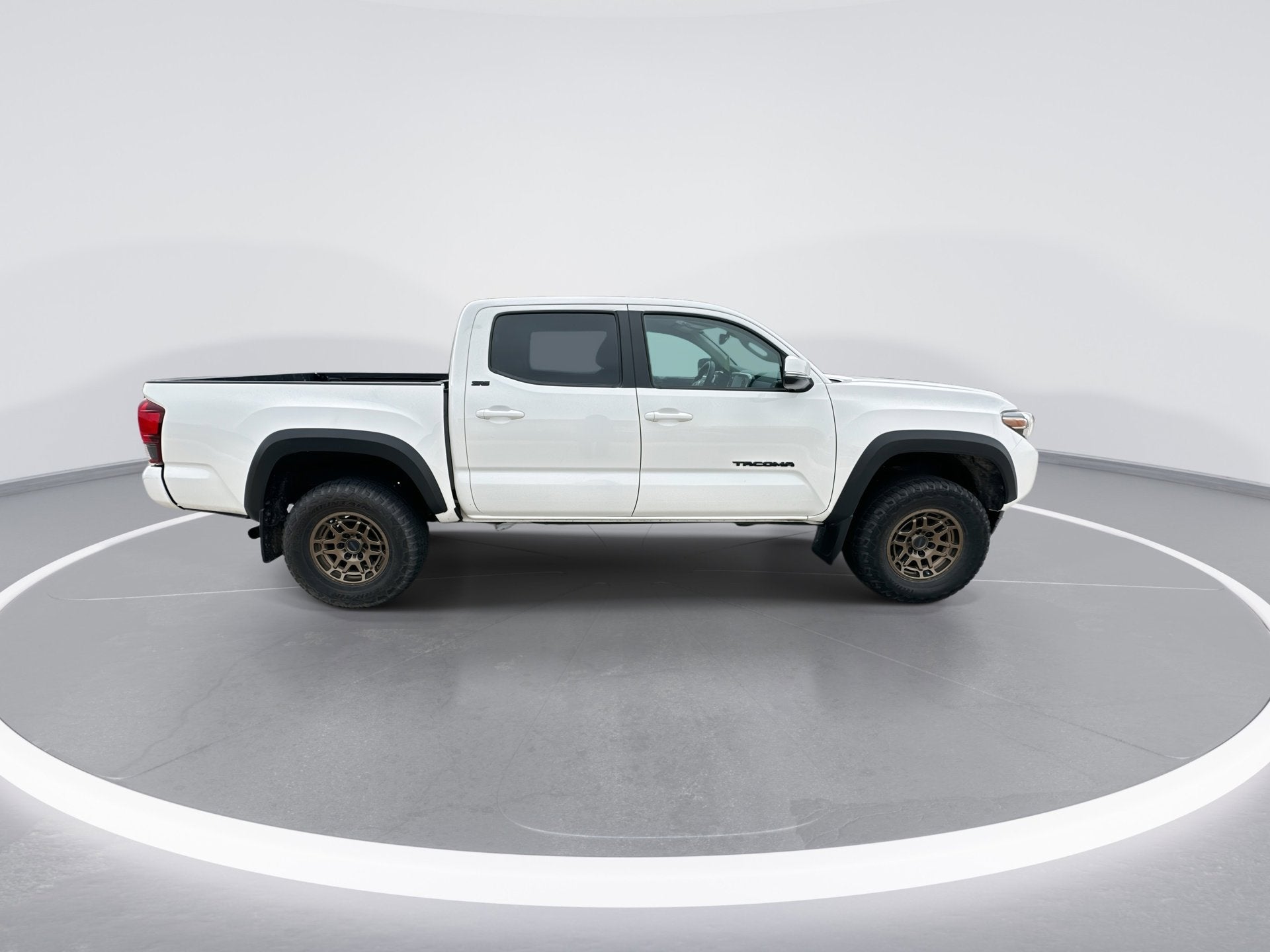2022 Toyota Tacoma 4WD SR5
