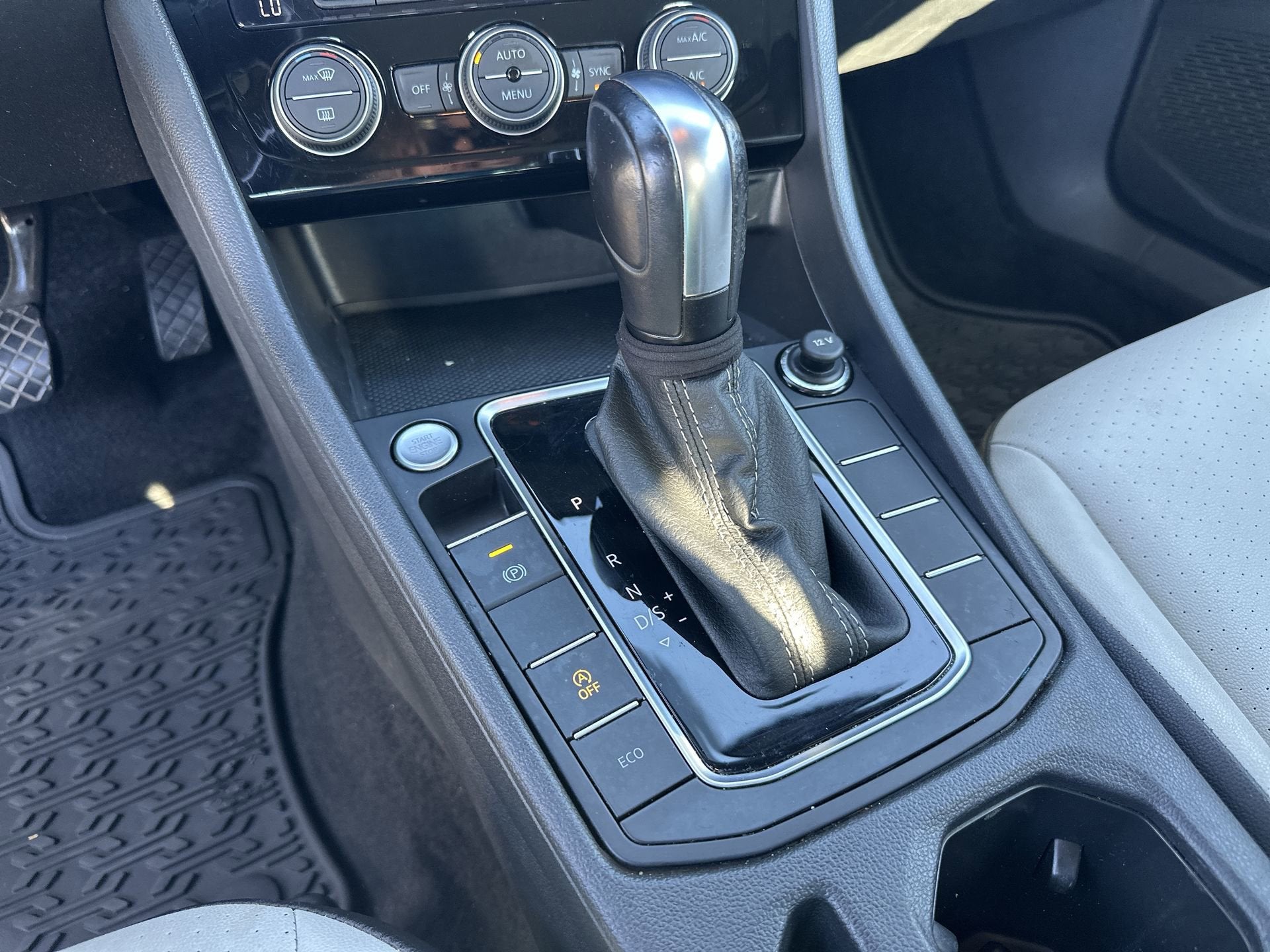 2021 Volkswagen Jetta R-Line