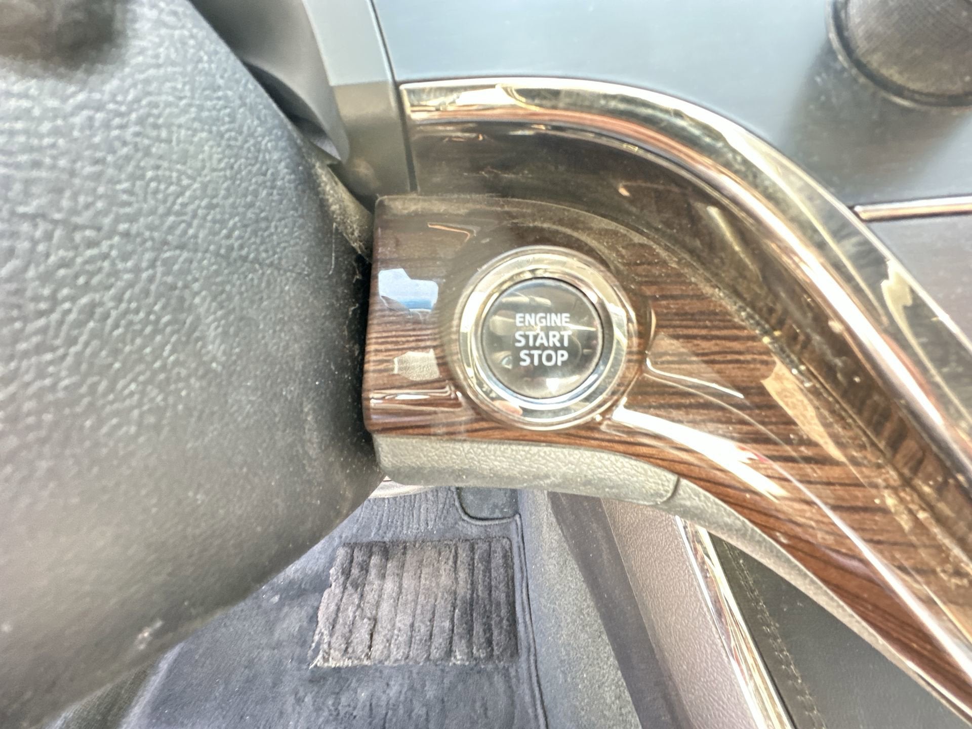 2013 Toyota Avalon D