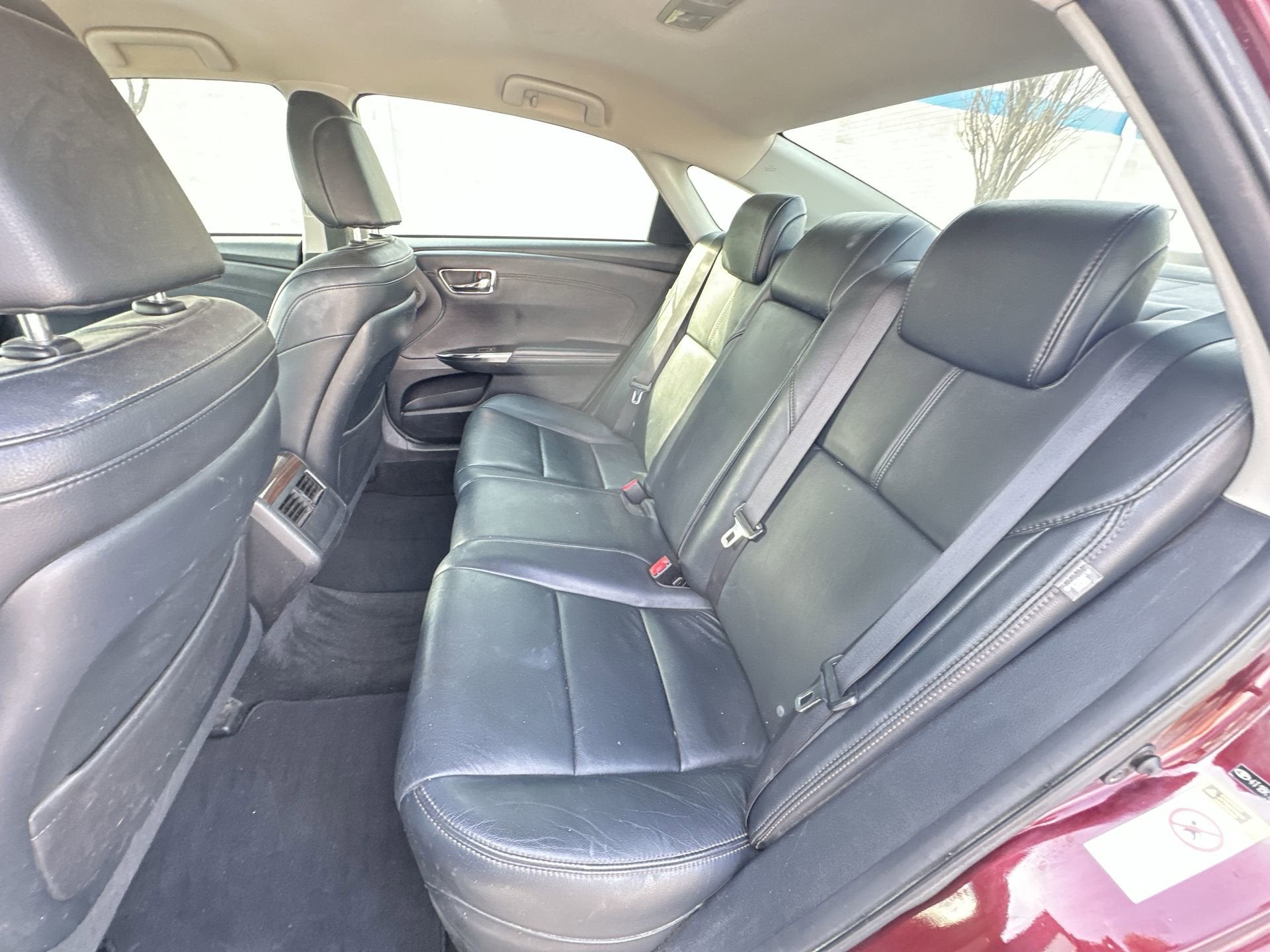 2013 Toyota Avalon D