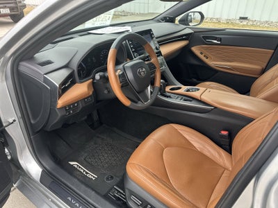 2020 Toyota Avalon Hybrid Limited