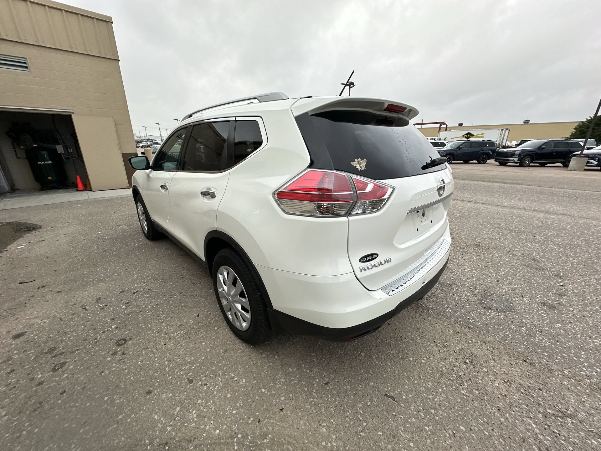 2016 Nissan Rogue S