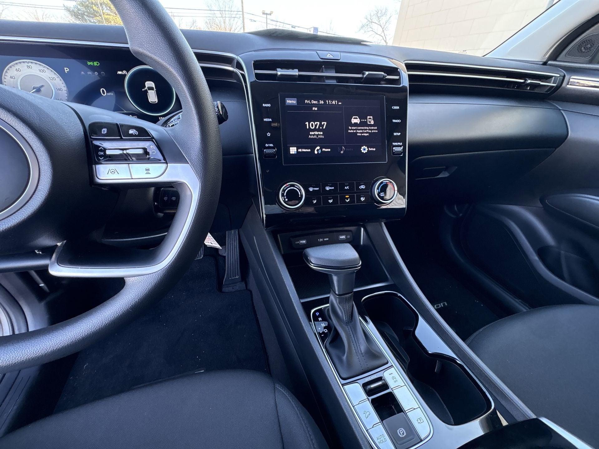 2024 Hyundai TUCSON SE