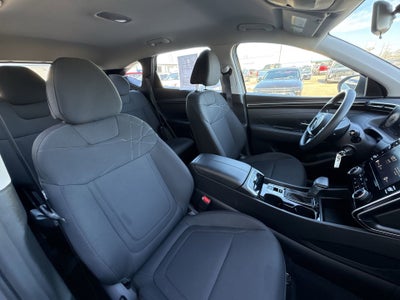 2024 Hyundai TUCSON SE