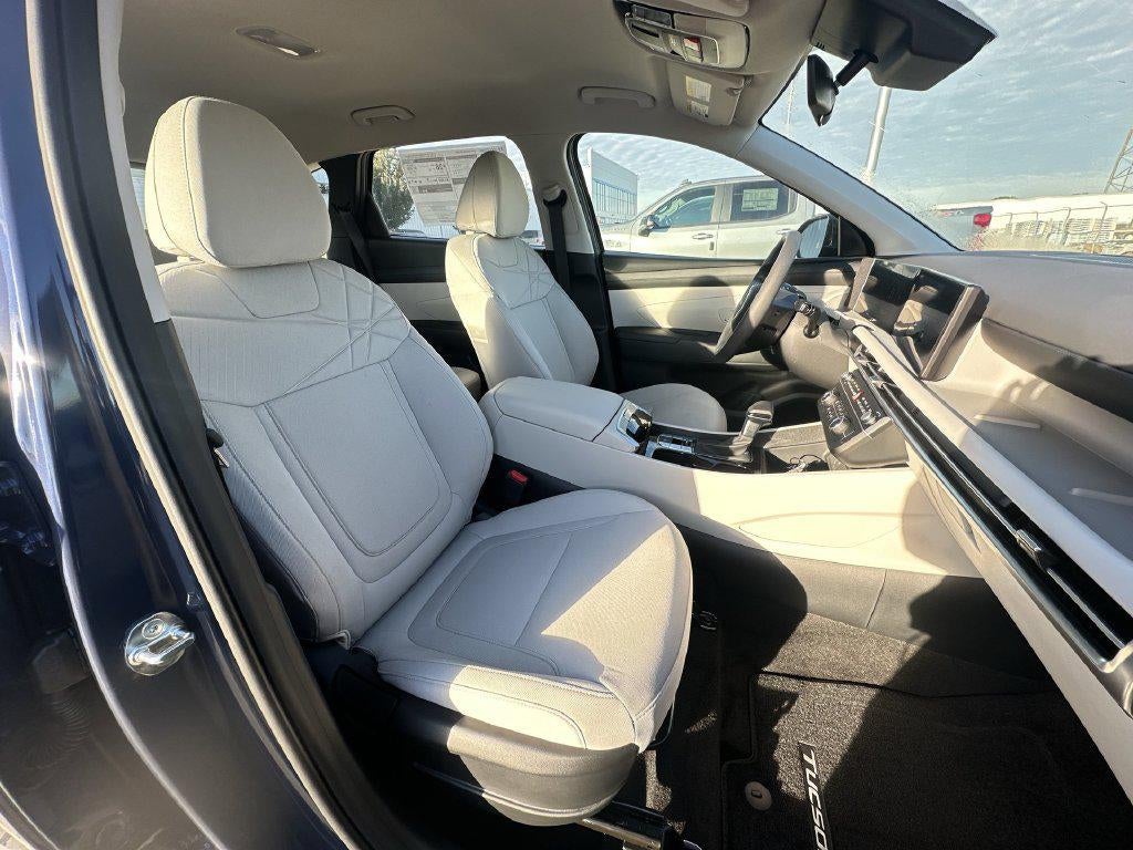 2026 Hyundai TUCSON SE AWD