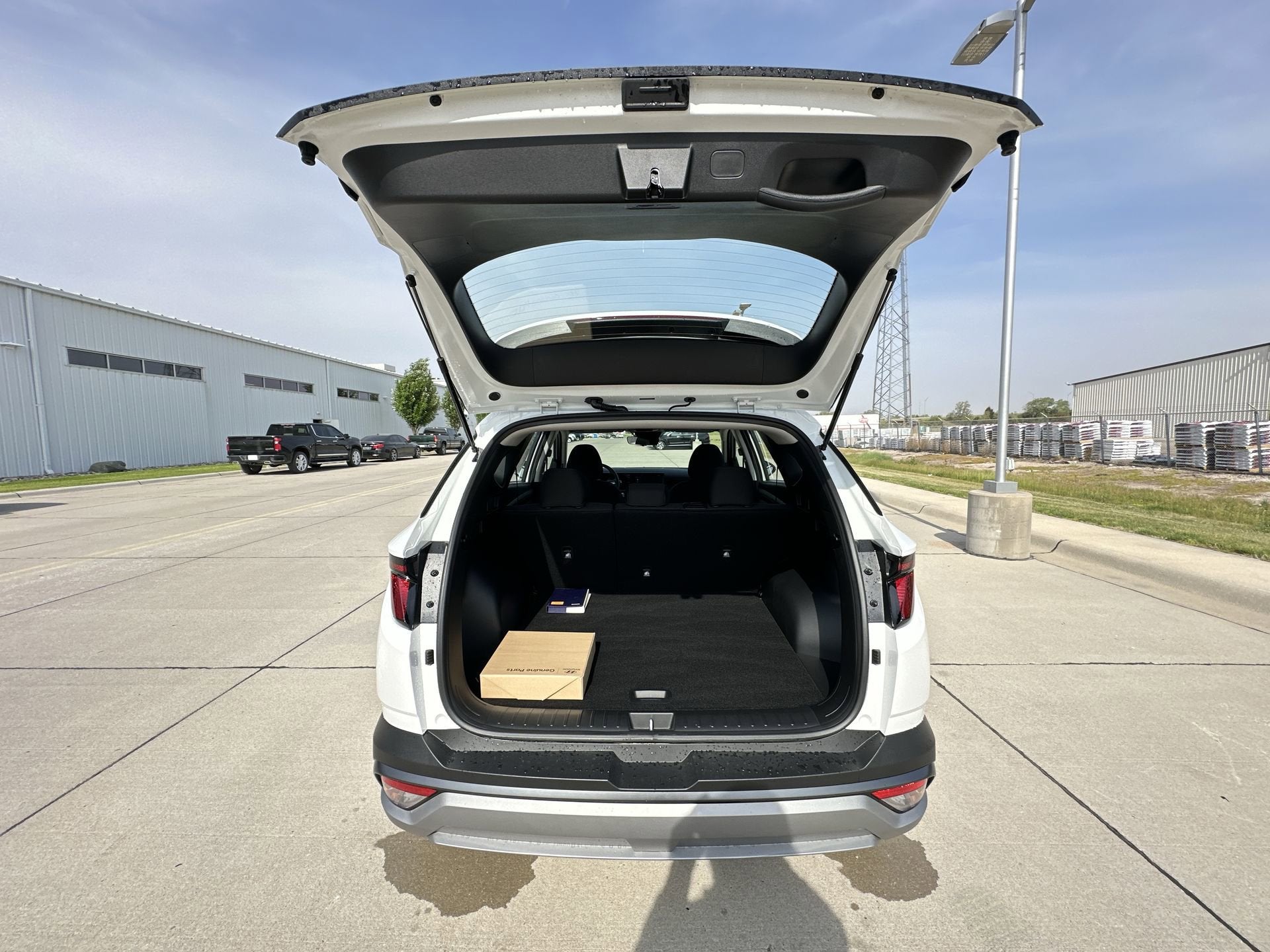 2026 Hyundai TUCSON SE
