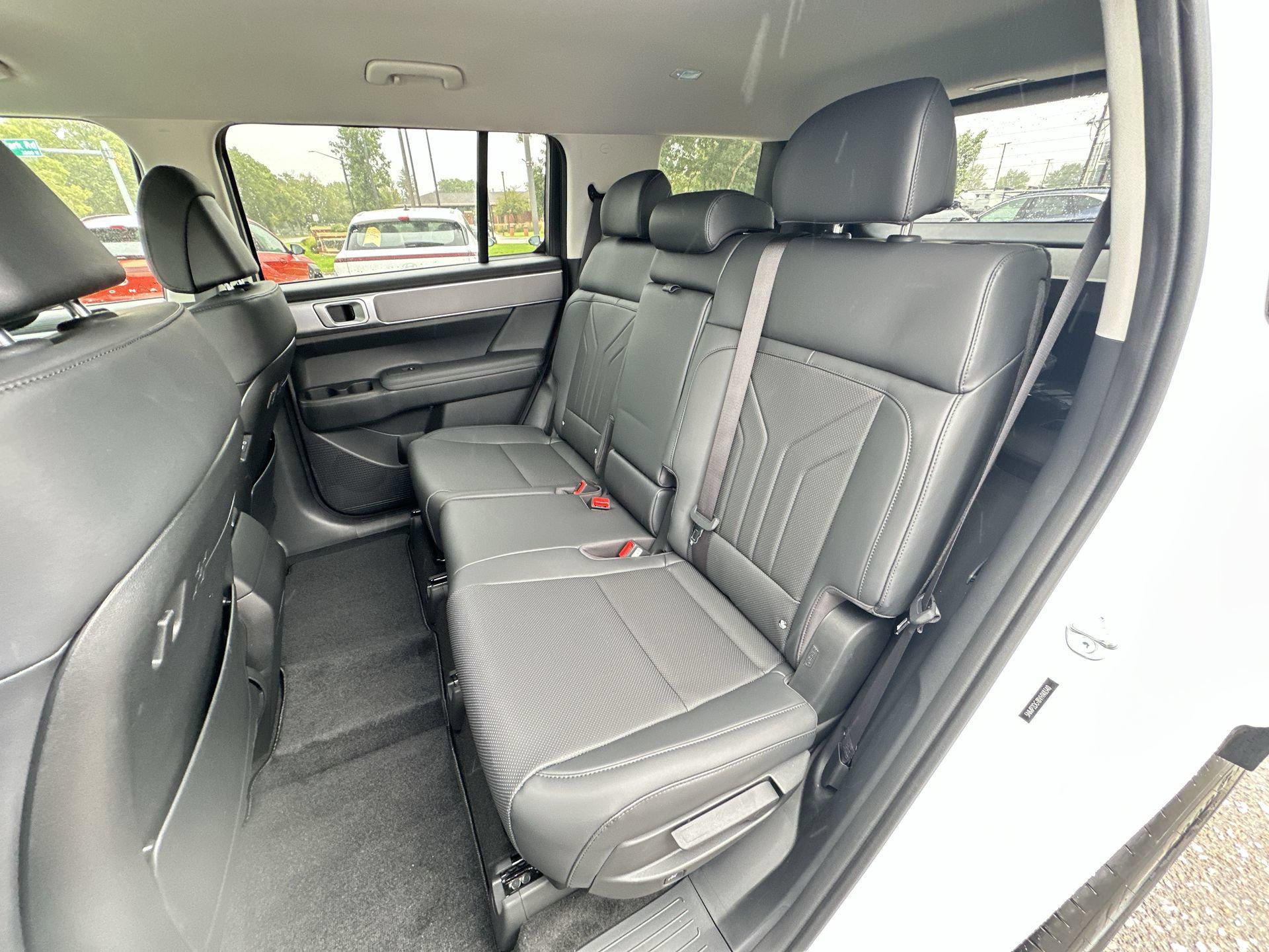 2027 Hyundai SANTA FE HYBRID SEL