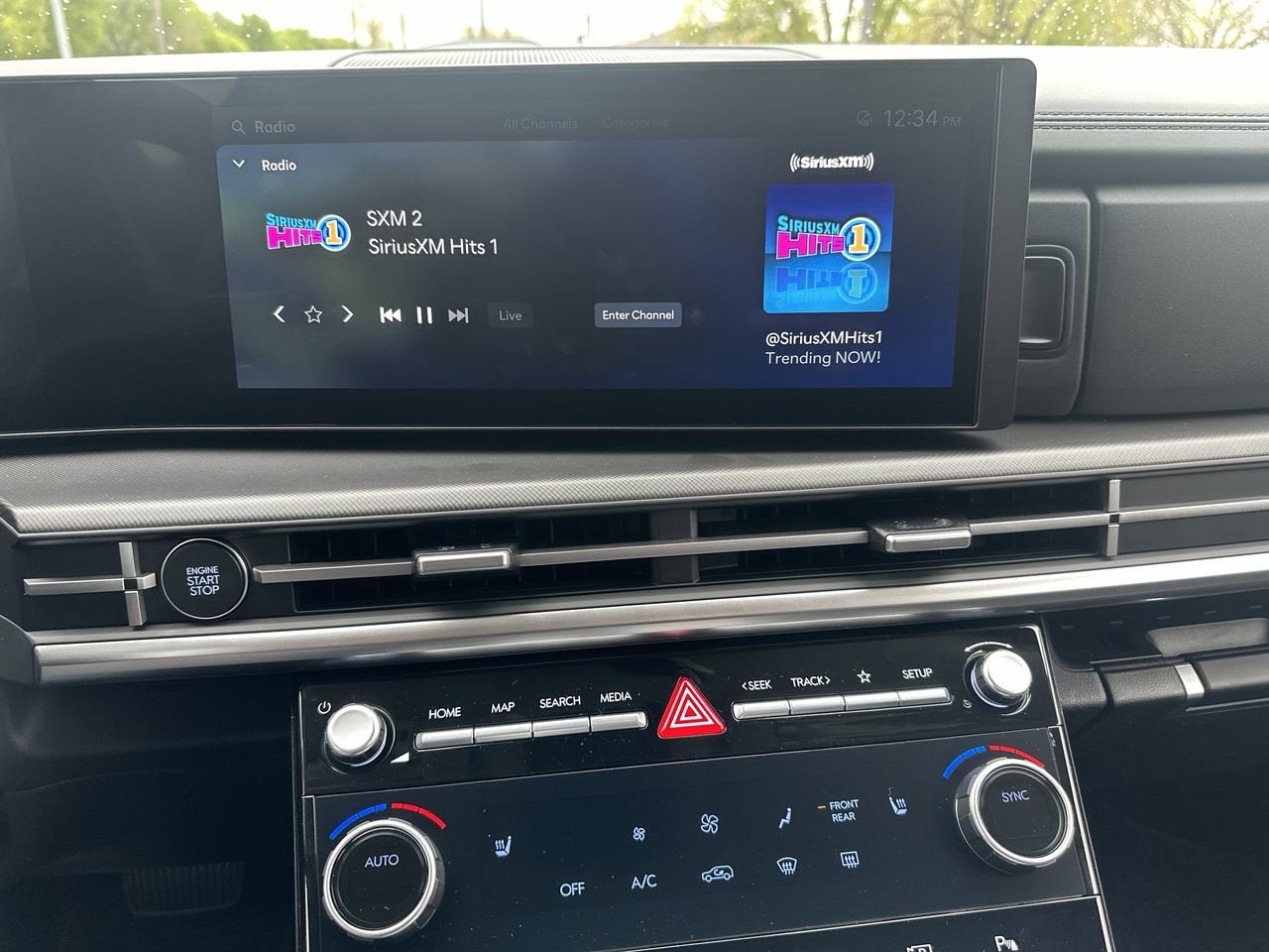 2025 Hyundai SANTA FE SEL