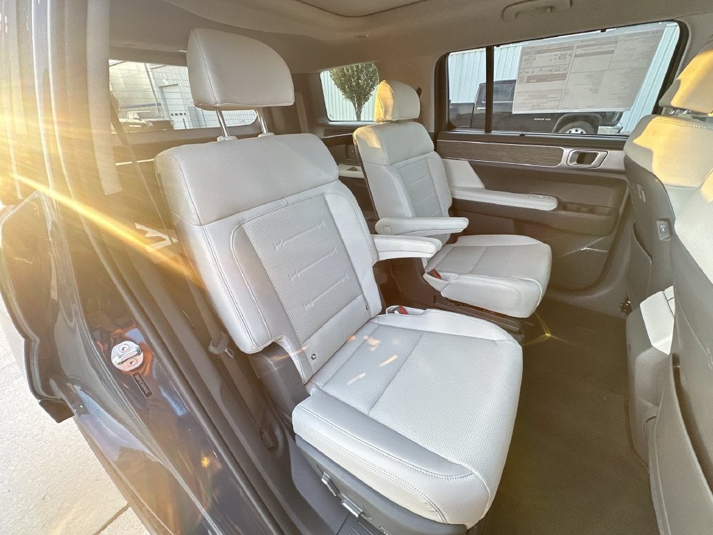 2027 Hyundai SANTA FE HYBRID Limited
