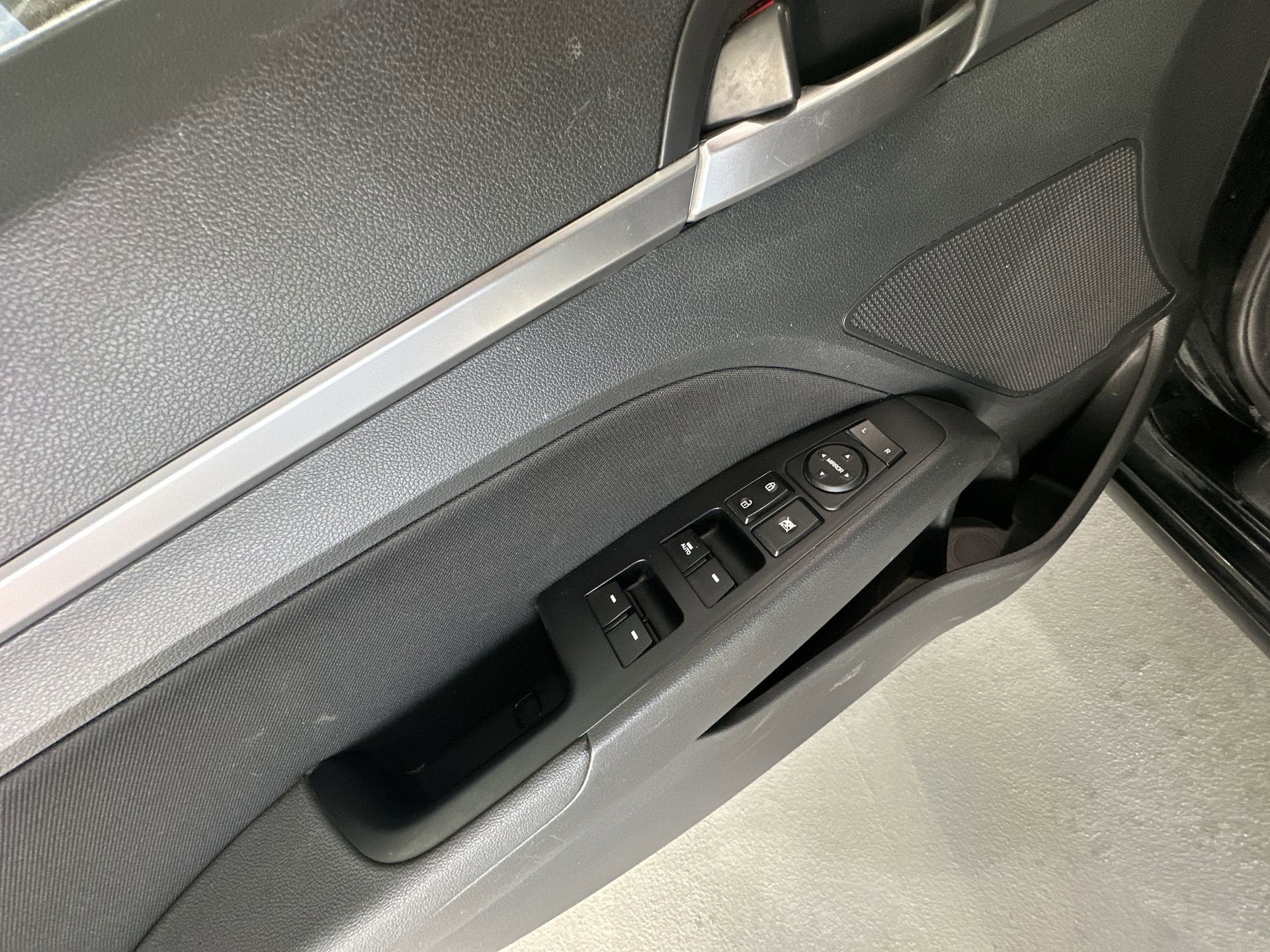 2019 Hyundai ELANTRA Value Edition