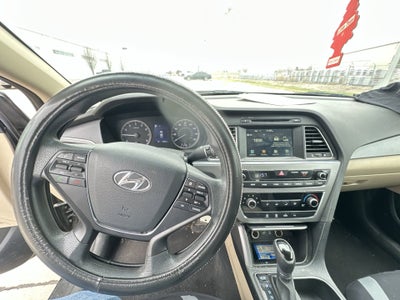 2017 Hyundai SONATA SE