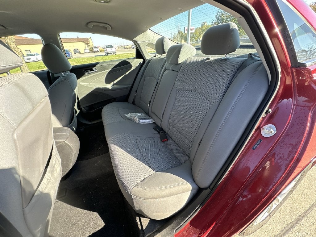 2014 Hyundai SONATA GLS