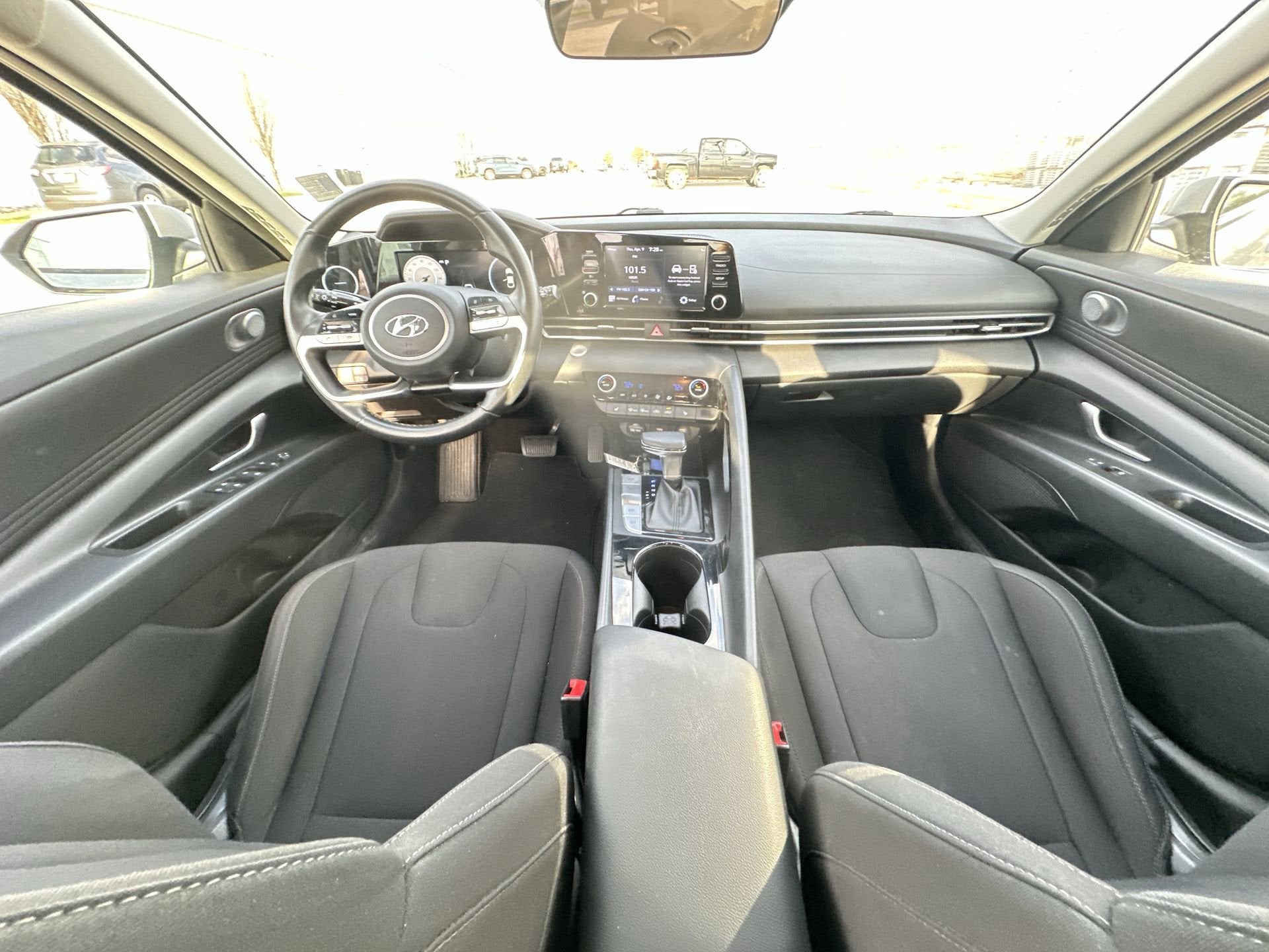 2021 Hyundai ELANTRA SEL