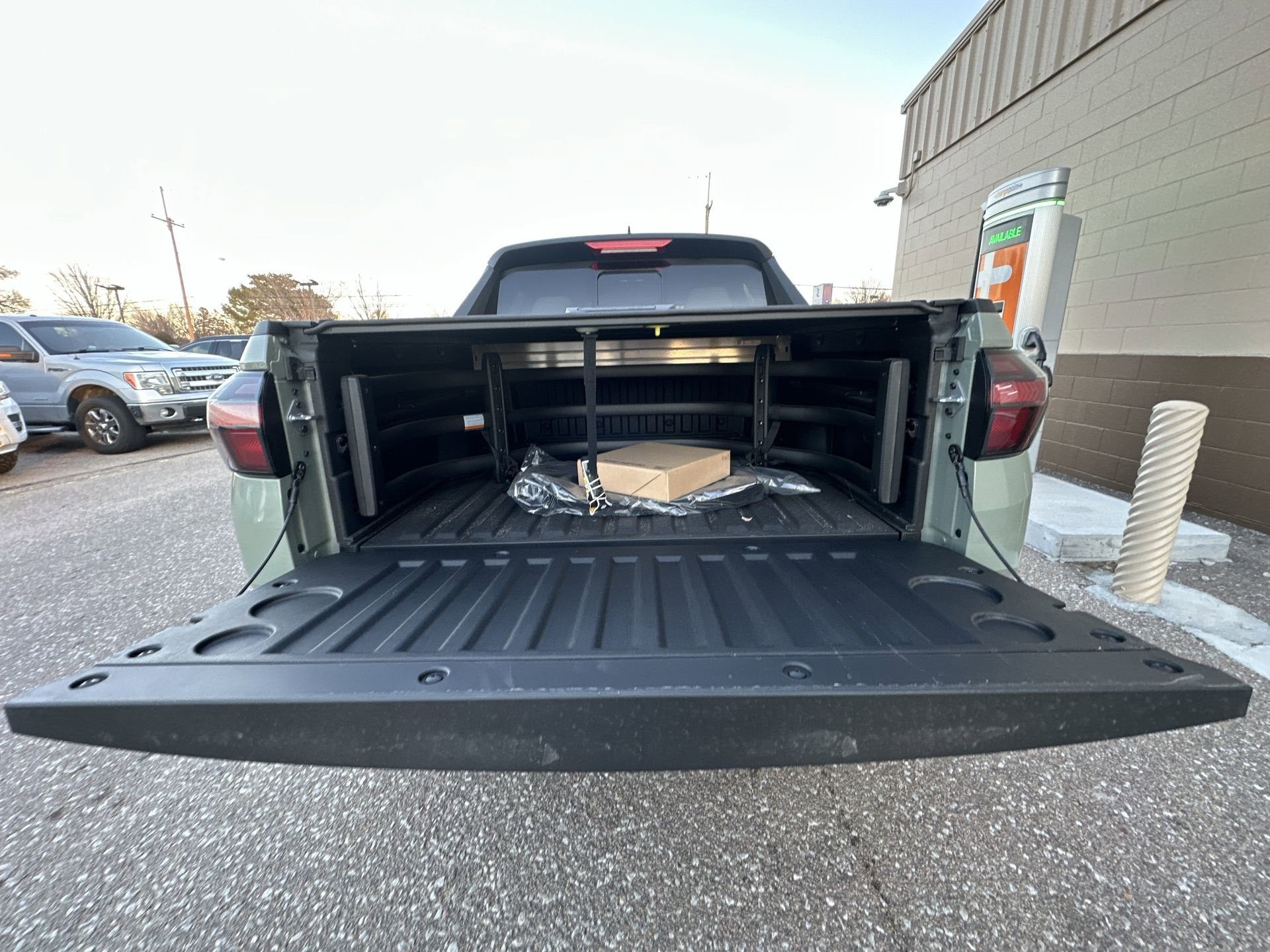 2026 Hyundai SANTA CRUZ SEL Activity