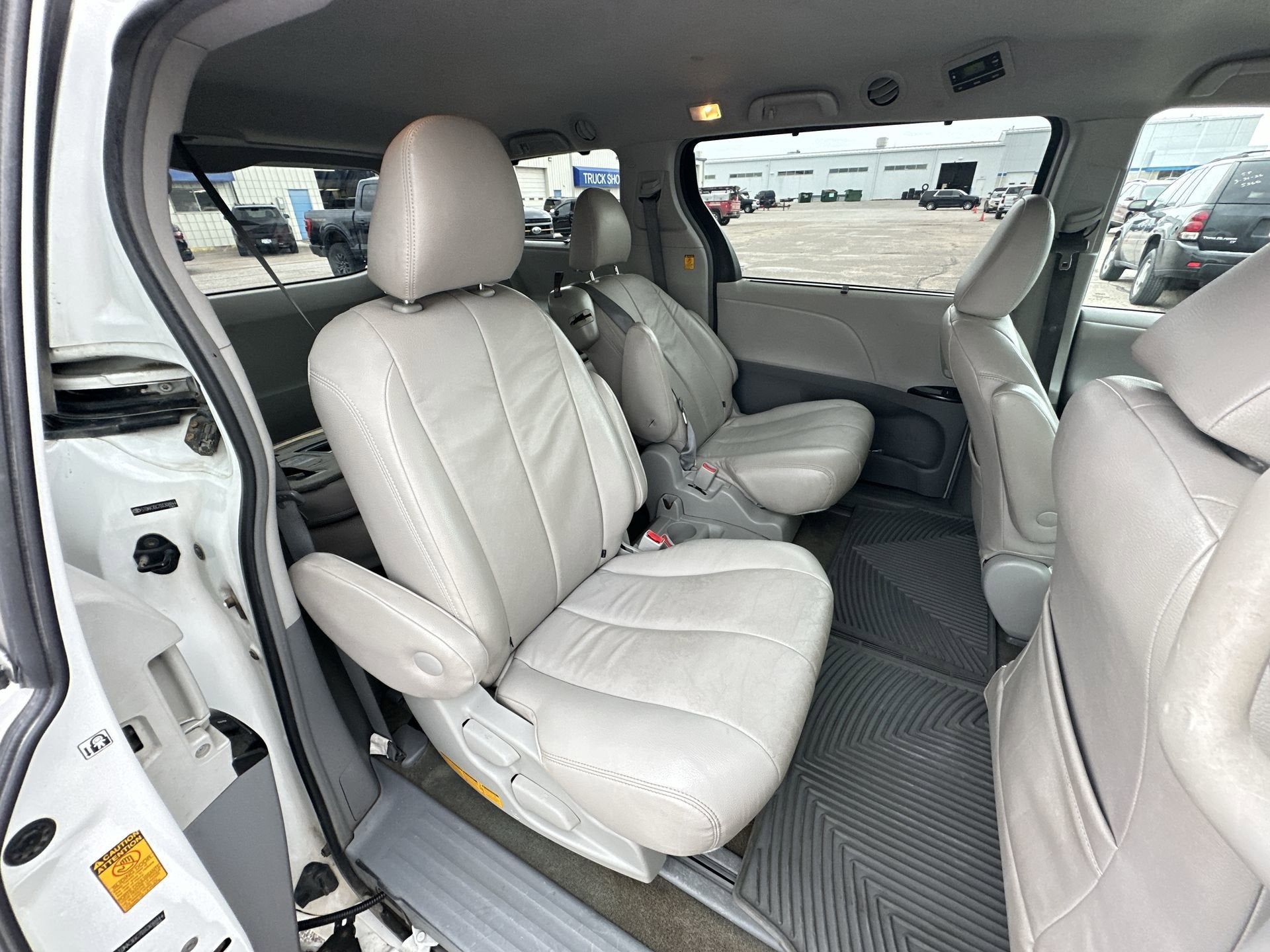 2013 Toyota Sienna LE AAS